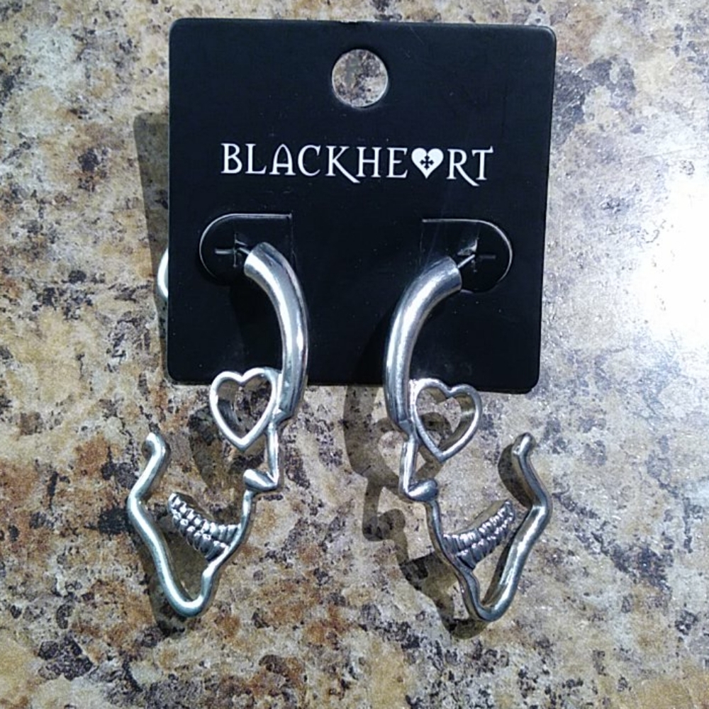 Skull Earrings